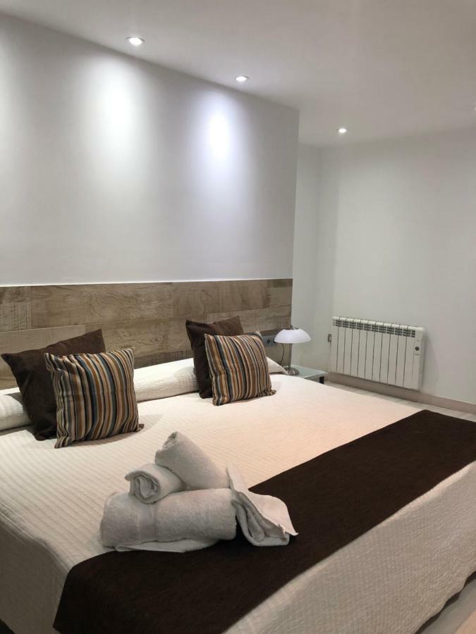 Hotel Tres Estrellas Casa Maribona Gela Эль-Пуэнте Экстерьер фото